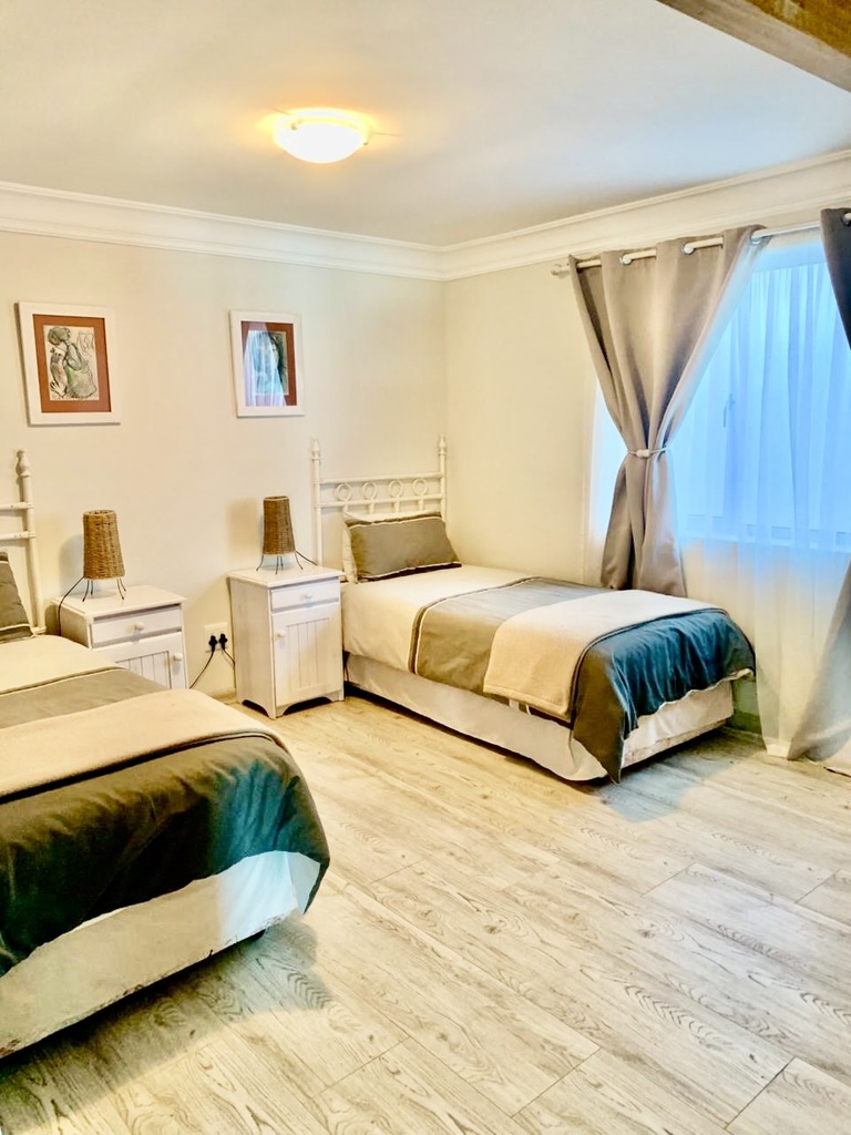 5 Bedroom Property for Sale in Jakkalsfontein Western Cape